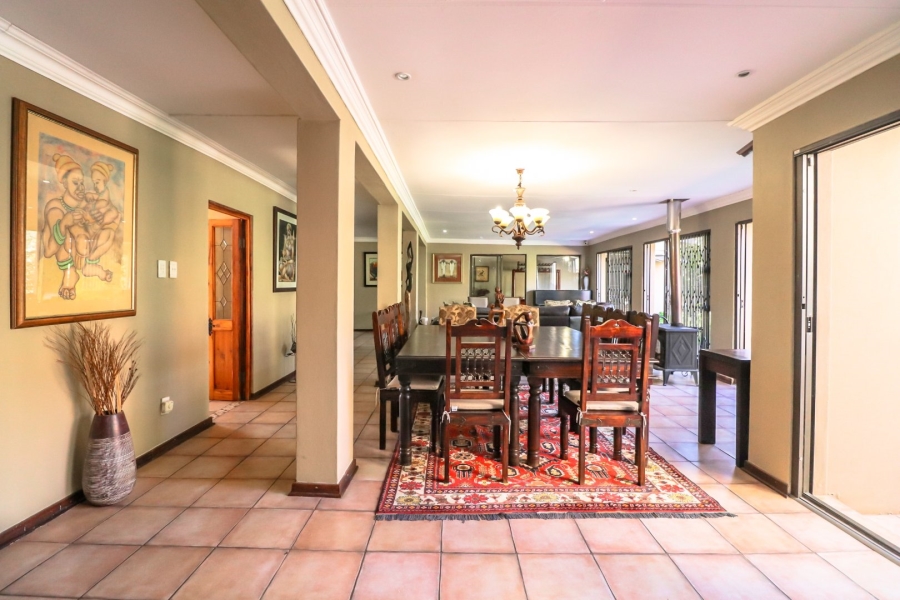 6 Bedroom Property for Sale in Heuwelsig Free State